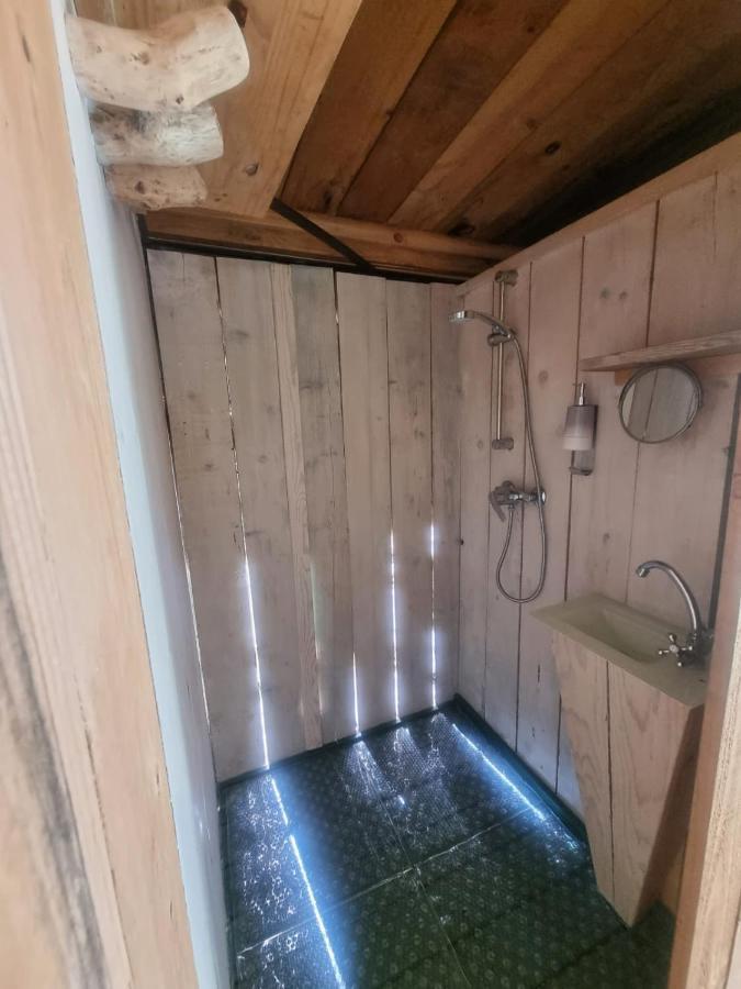 Chalet Avec Piscine Privee Dans La Foret Bagnols-en-Forêt
