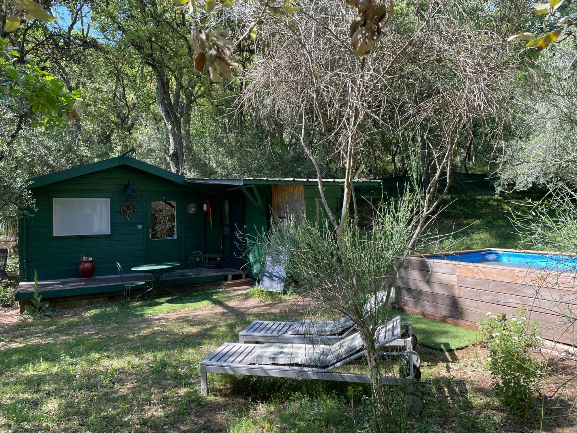 Chalet Avec Piscine Privee Dans La Foret Bagnols-en-Forêt