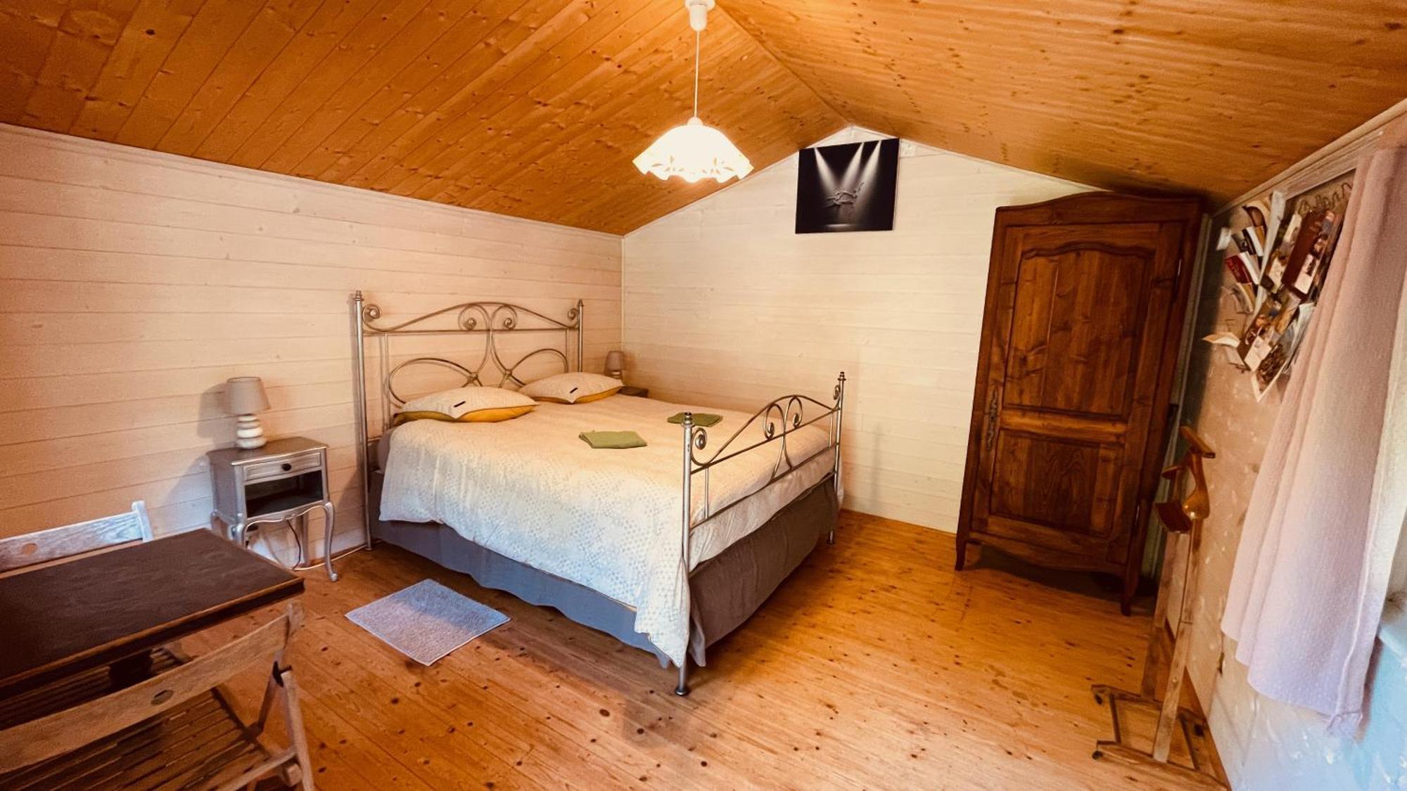 Avec Piscine Privee Dans La Foret Chalet Bagnols-en-Foret
